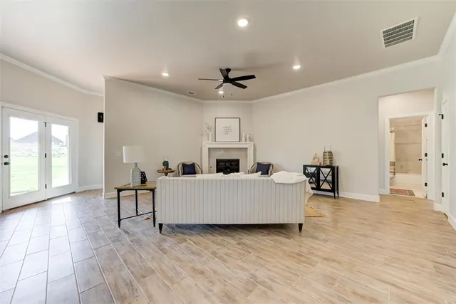 Photo 5 — 3305 Slate River Drive, Yukon, OK 73099
