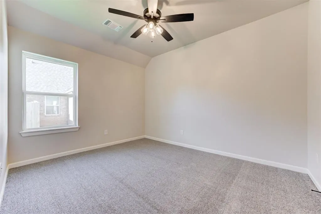 Photo 29 — 3305 Slate River Drive, Yukon, OK 73099
