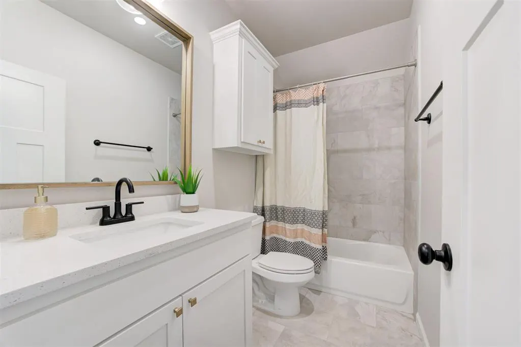 Photo 32 — 3305 Slate River Drive, Yukon, OK 73099