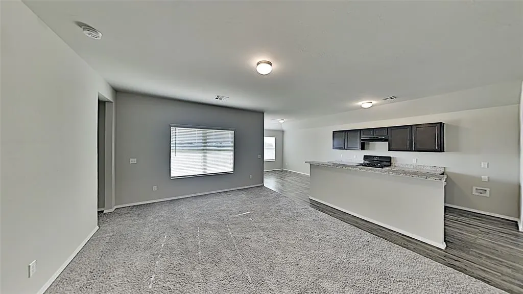 Photo 4 — 4325 Siena Ridge Boulevard, Oklahoma City, OK 73179