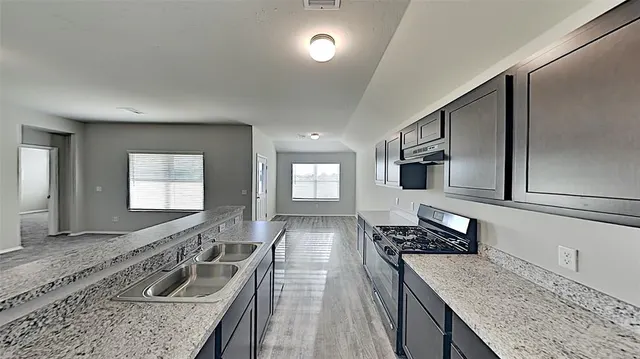 Photo 5 — 4325 Siena Ridge Boulevard, Oklahoma City, OK 73179