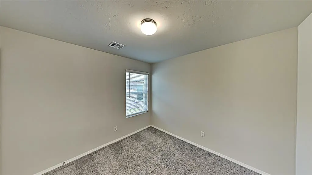Photo 13 — 4325 Siena Ridge Boulevard, Oklahoma City, OK 73179