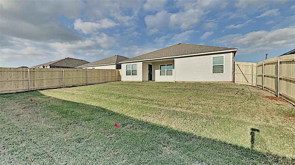 Photo 16 — 4325 Siena Ridge Boulevard, Oklahoma City, OK 73179