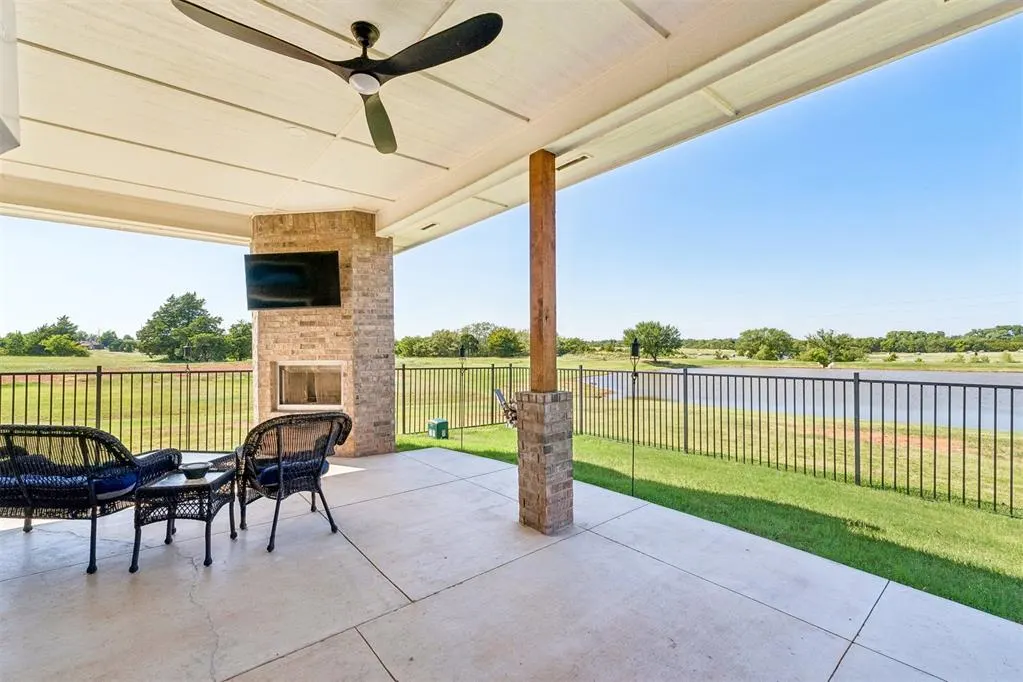 Photo 2 — 801 Revan Road, Moore, OK 73160