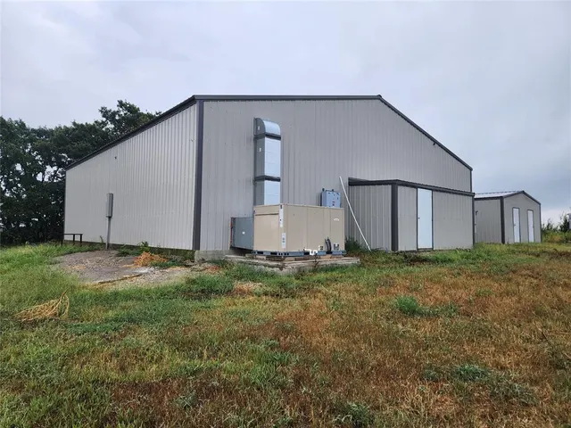 Photo 2 — 13950 N HWY 56, Sasakwa, OK 74867