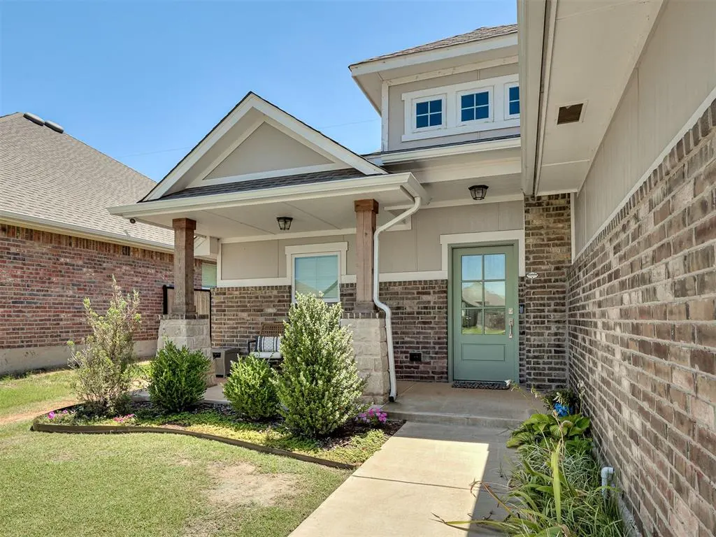 Photo 4 — 2916 SE 24th Street, Moore, OK 73160
