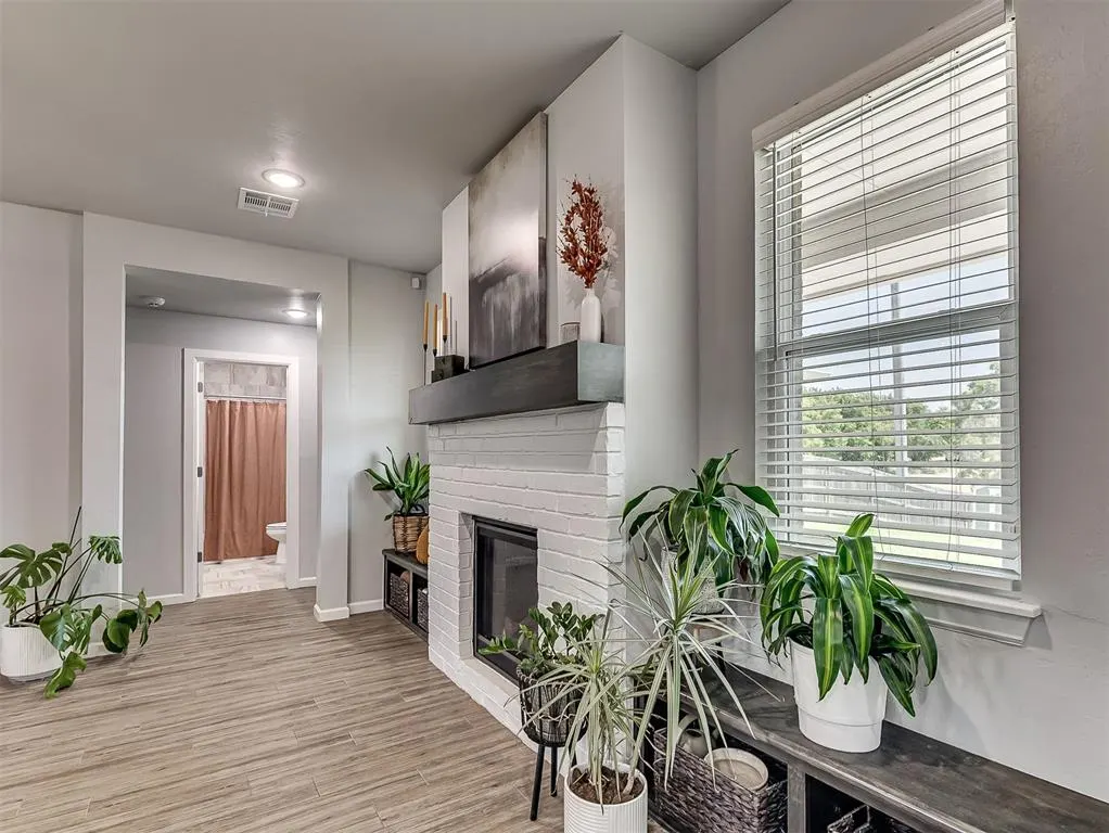 Photo 11 — 2916 SE 24th Street, Moore, OK 73160