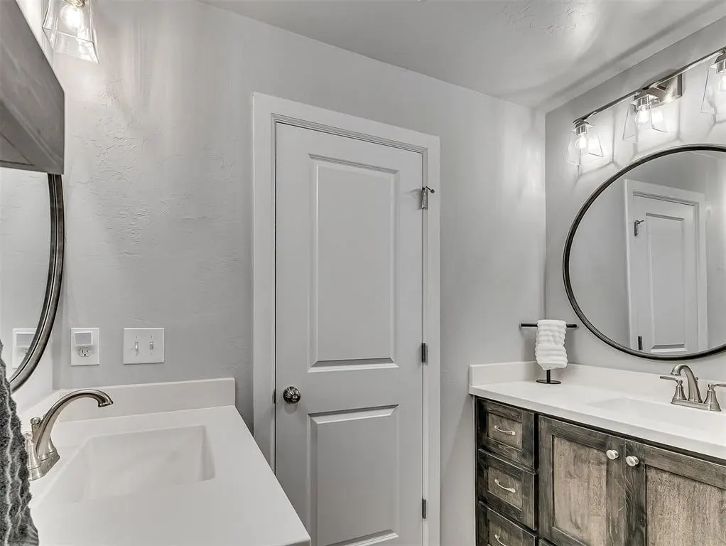 Photo 32 — 2916 SE 24th Street, Moore, OK 73160