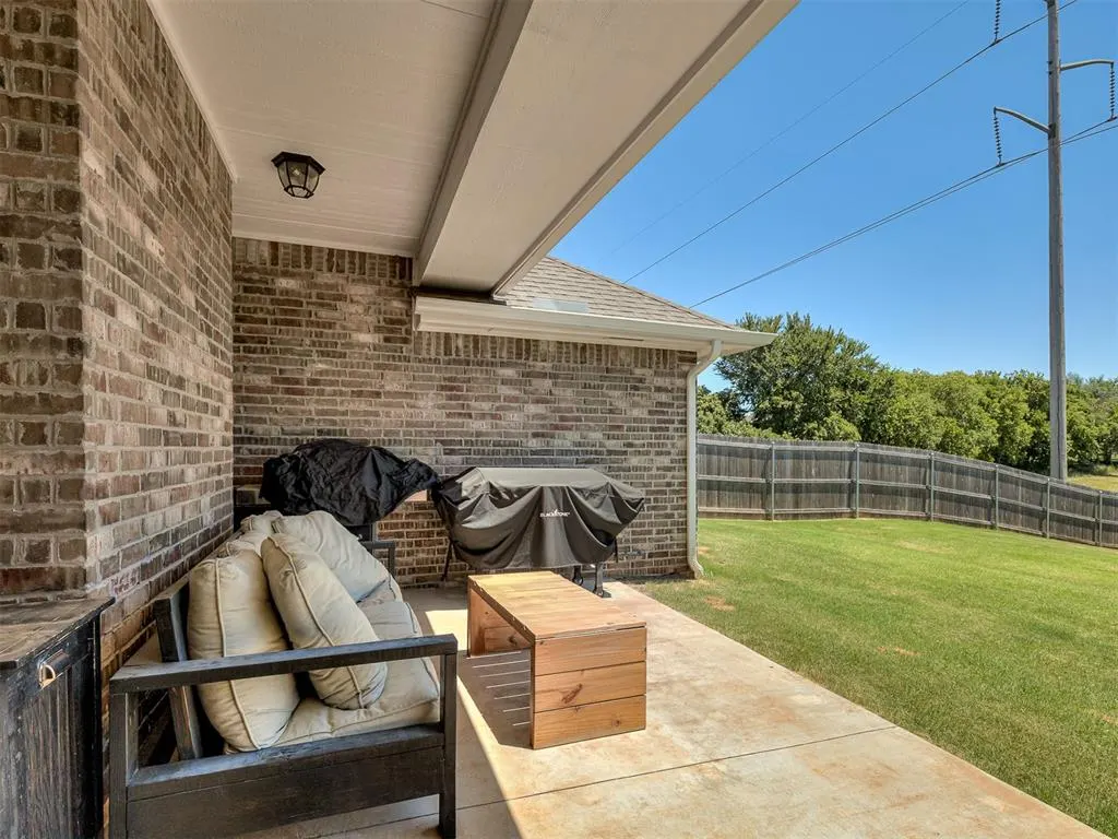 Photo 41 — 2916 SE 24th Street, Moore, OK 73160