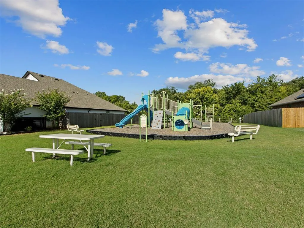 Photo 48 — 2916 SE 24th Street, Moore, OK 73160