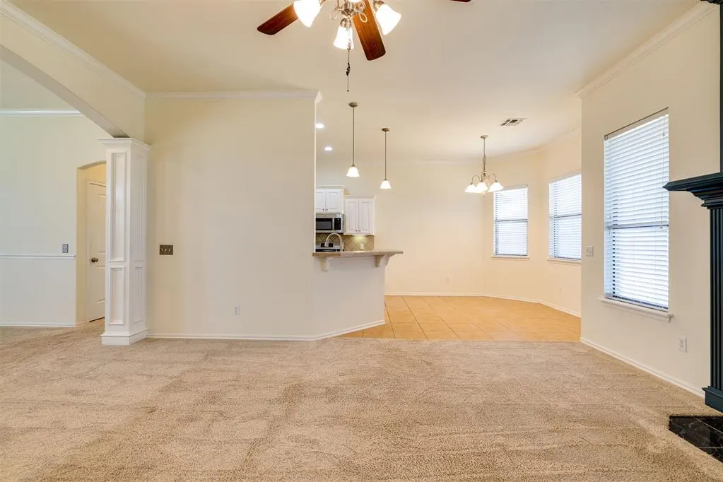 Photo 10 — 551 W Geronimo Court Way, Mustang, OK 73064