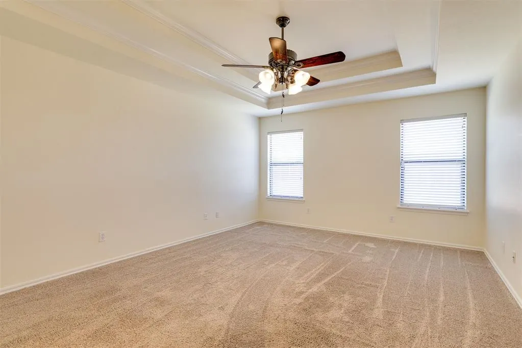Photo 19 — 551 W Geronimo Court Way, Mustang, OK 73064