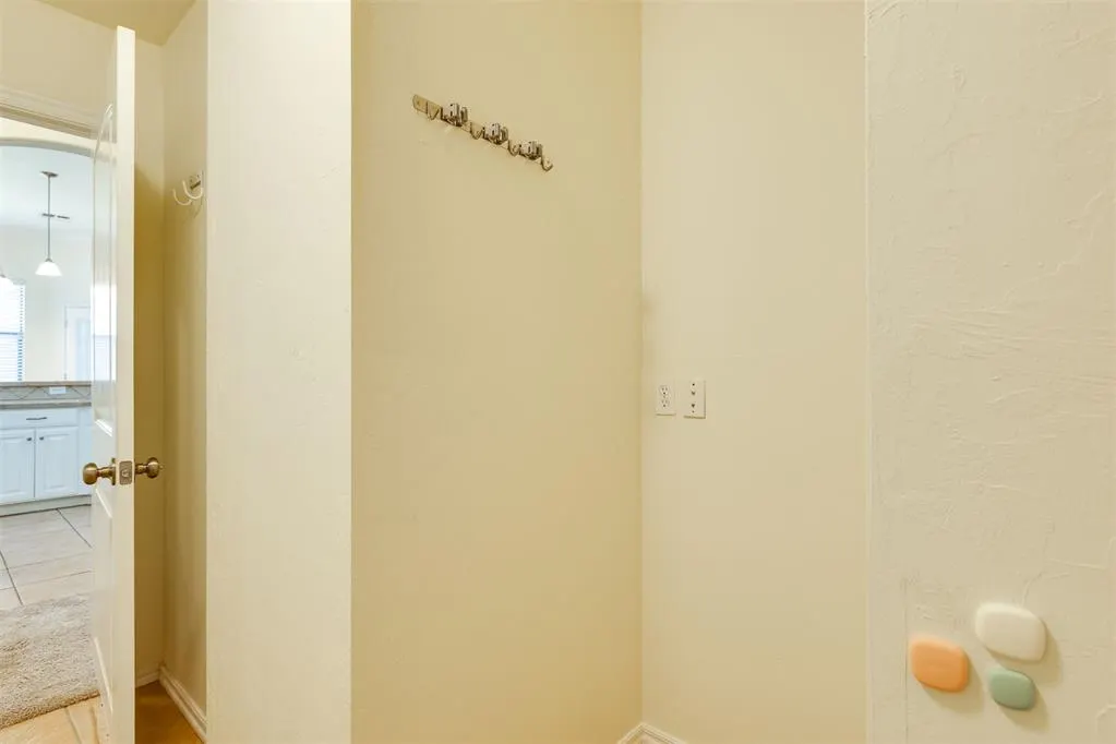 Photo 38 — 551 W Geronimo Court Way, Mustang, OK 73064