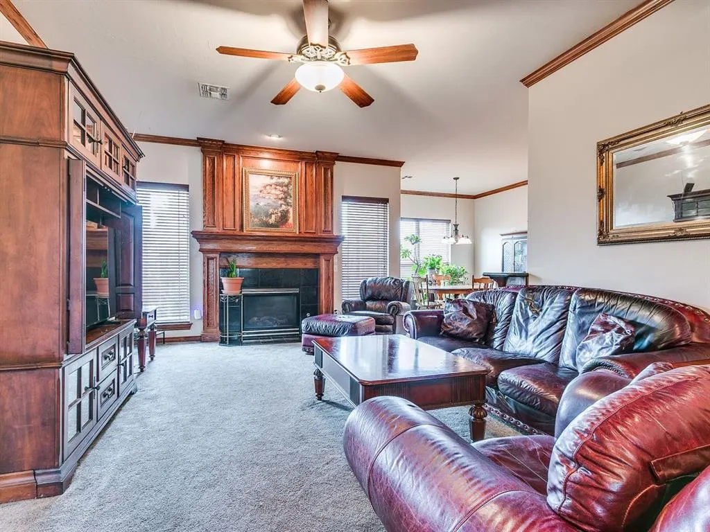 Photo 11 — 10628 NW 39th Street, Yukon, OK 73099