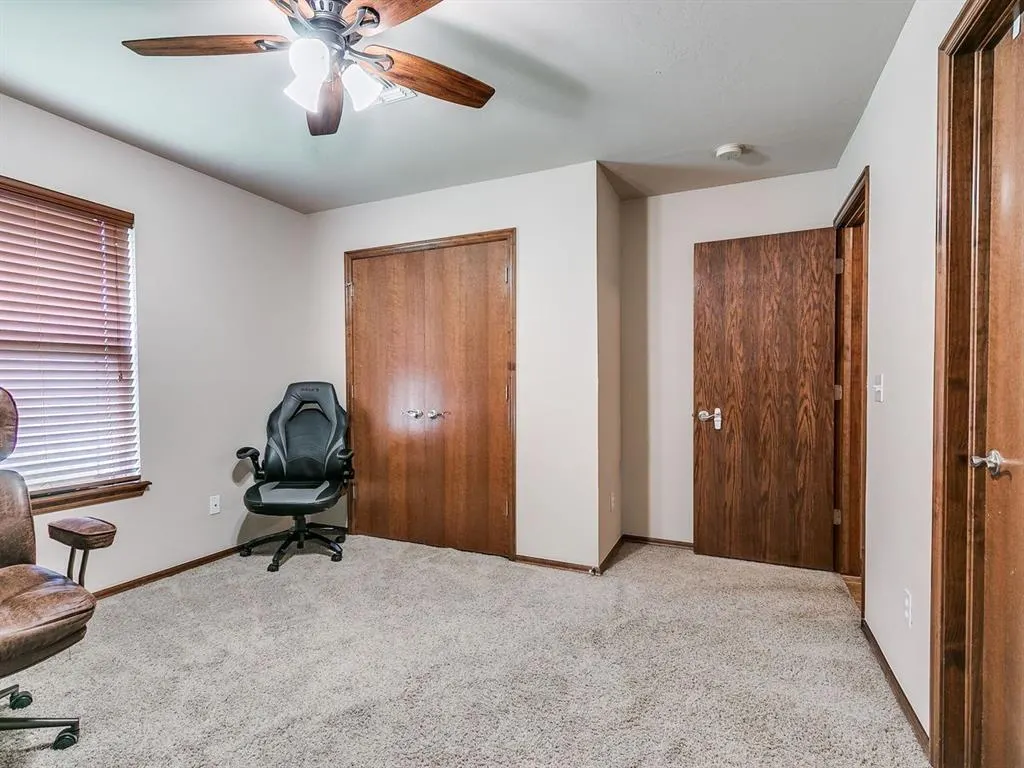 Photo 25 — 10628 NW 39th Street, Yukon, OK 73099