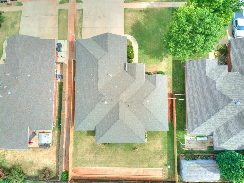 Photo 33 — 10628 NW 39th Street, Yukon, OK 73099