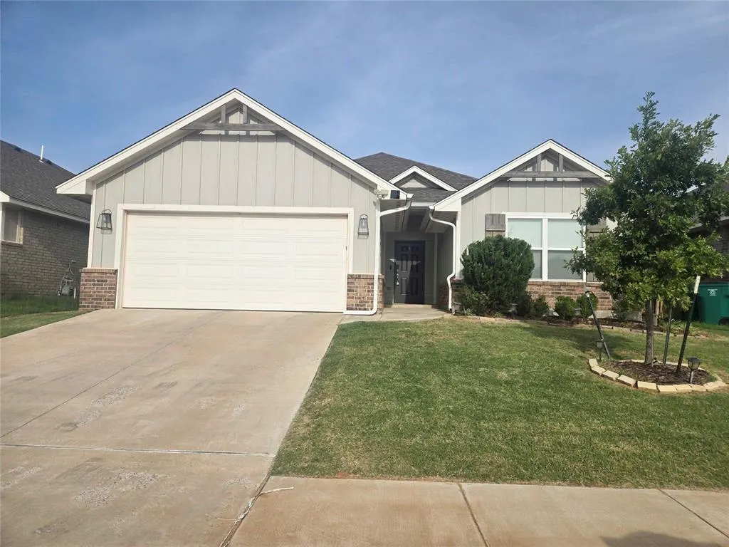 Front exterior — 9221 Anaum Lane, Yukon, OK 73099