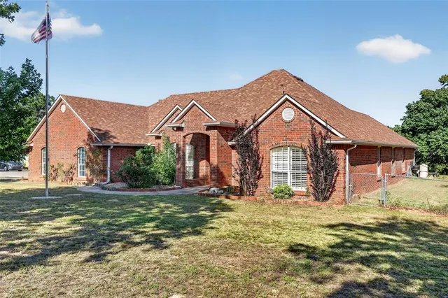 Photo 5 — 329833 E Highway 66, Wellston, OK 74881