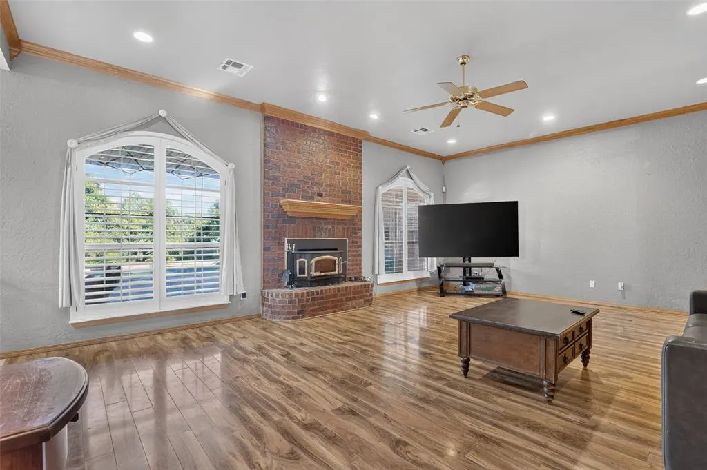 Photo 11 — 329833 E Highway 66, Wellston, OK 74881