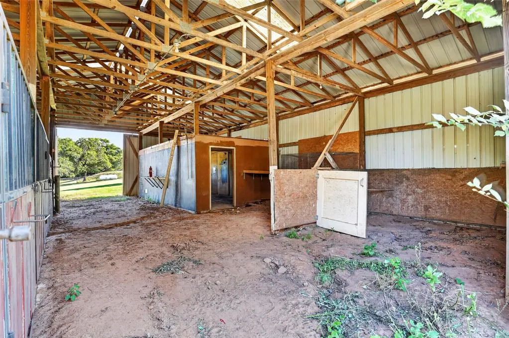 Photo 46 — 329833 E Highway 66, Wellston, OK 74881