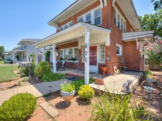 Sold home at 628 W Main Street