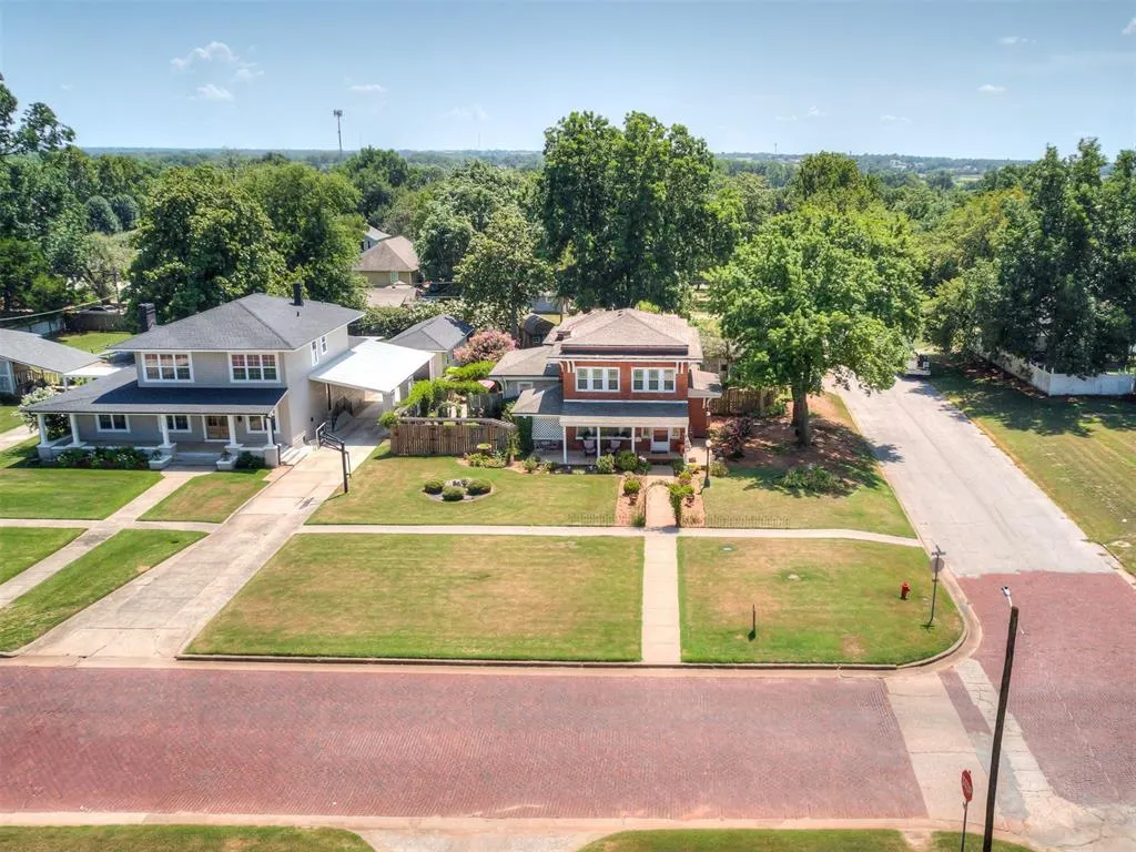 Photo 47 — 628 W Main Street, Purcell, OK 73080