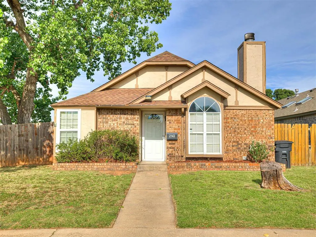 Front exterior — 2143 Lonnie Lane, Moore, OK 73170