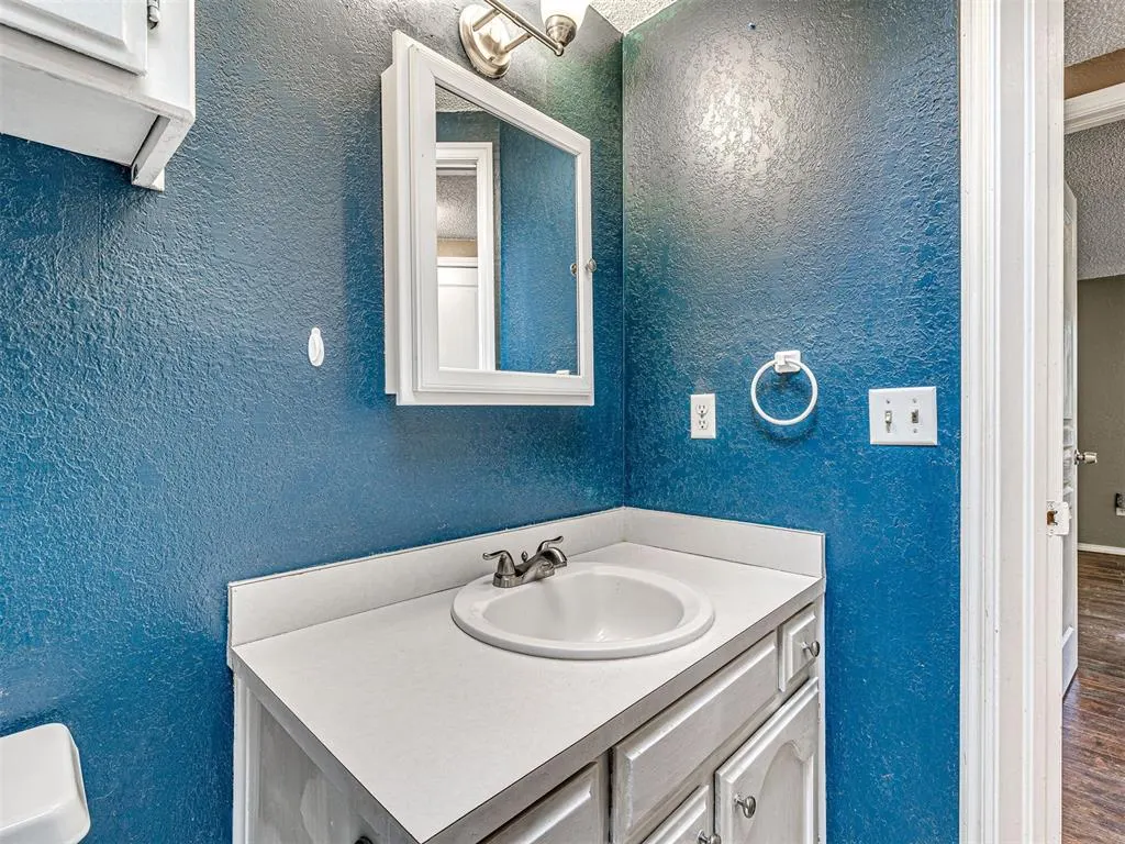 Photo 21 — 2143 Lonnie Lane, Moore, OK 73170