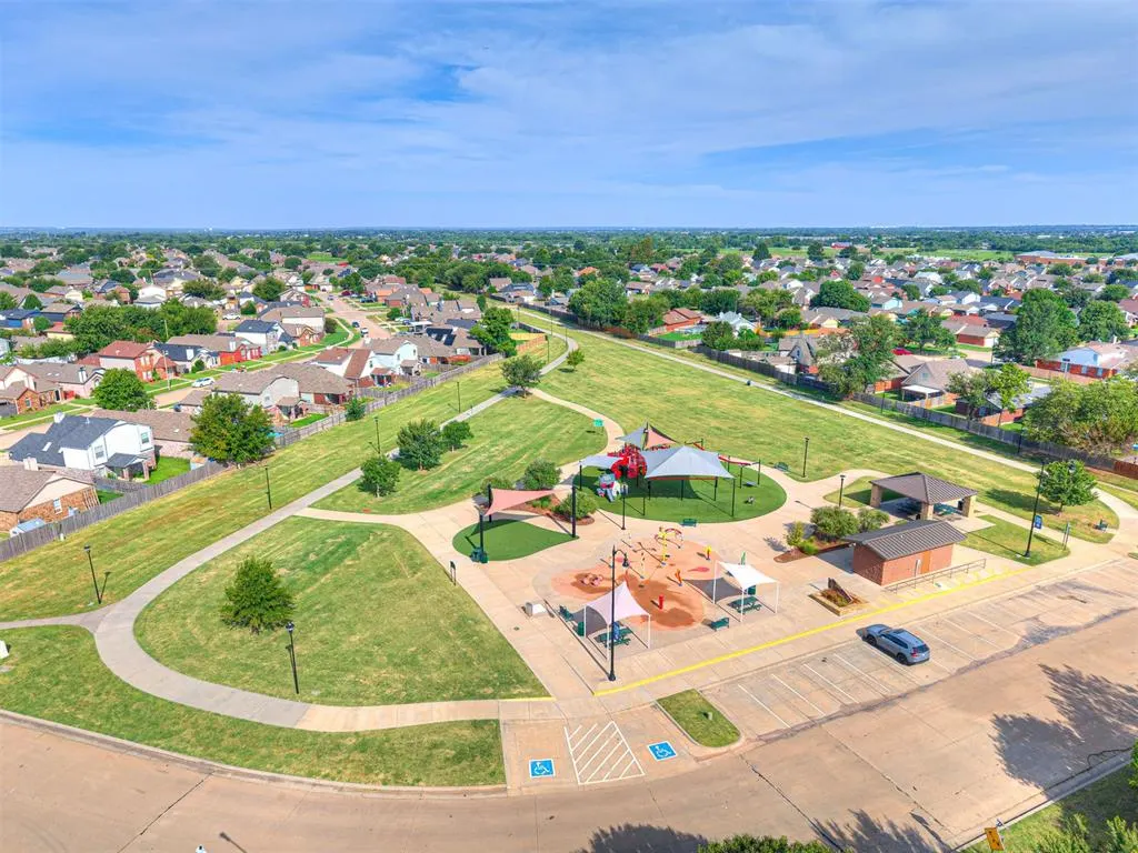 Photo 36 — 2143 Lonnie Lane, Moore, OK 73170