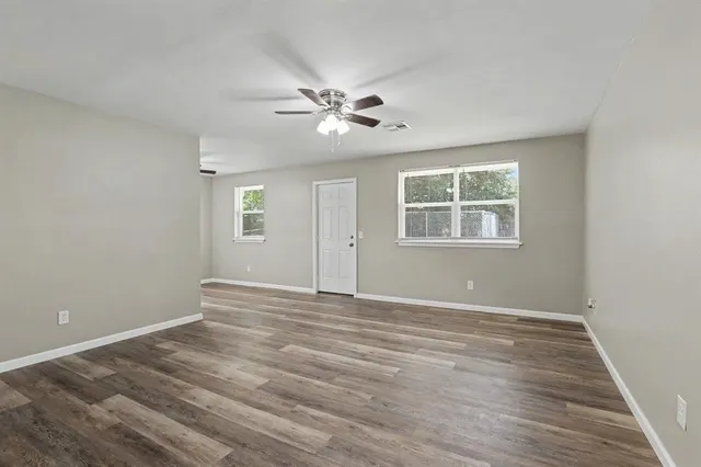 Photo 2 — 2012 Mary Avenue, Seminole, OK 74868