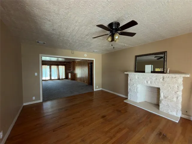 Photo 3 — 3409 S 4th Street, Chickasha, OK 73018