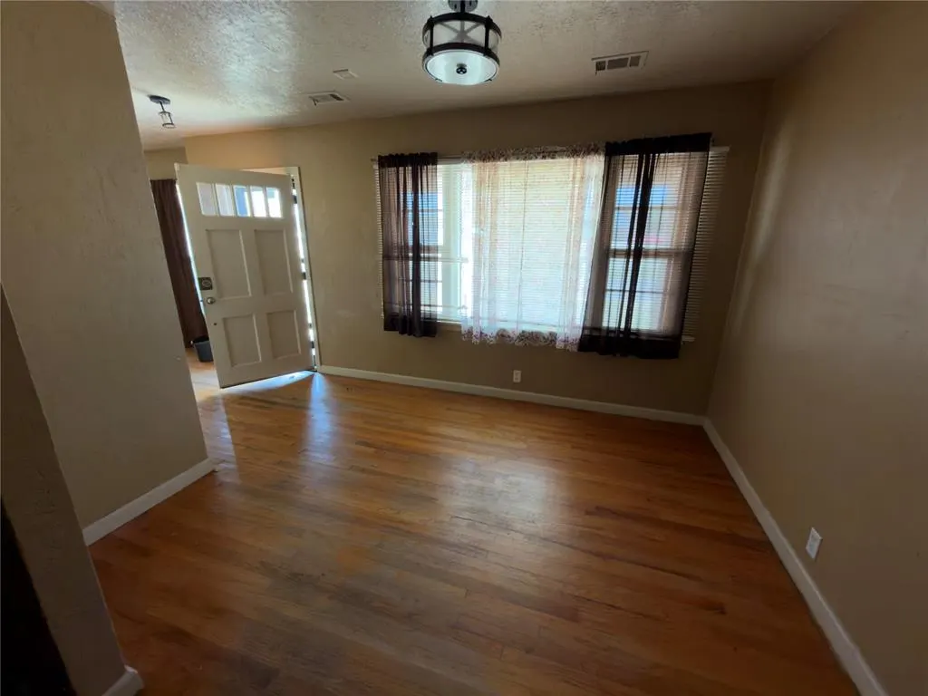 Photo 11 — 3409 S 4th Street, Chickasha, OK 73018