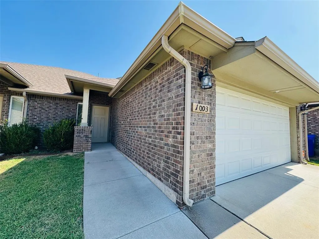 Photo 2 — 1001 Merlin Drive 1001 - 1003, Norman, OK 73072
