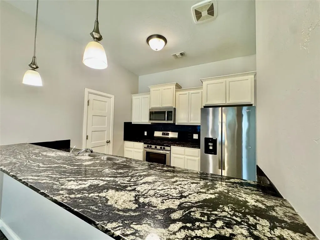 Photo 11 — 1001 Merlin Drive 1001 - 1003, Norman, OK 73072