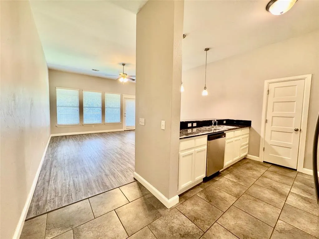 Photo 12 — 1001 Merlin Drive 1001 - 1003, Norman, OK 73072