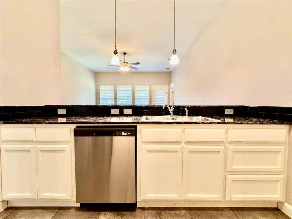 Photo 14 — 1001 Merlin Drive 1001 - 1003, Norman, OK 73072