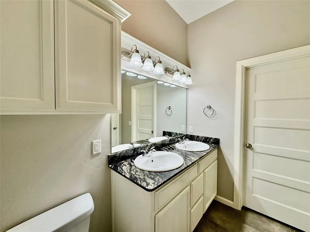 Photo 22 — 1001 Merlin Drive 1001 - 1003, Norman, OK 73072
