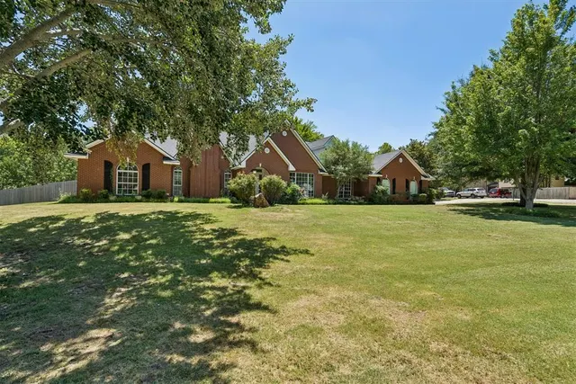 Photo 2 — 1401 Oklahoma Avenue, Norman, OK 73071