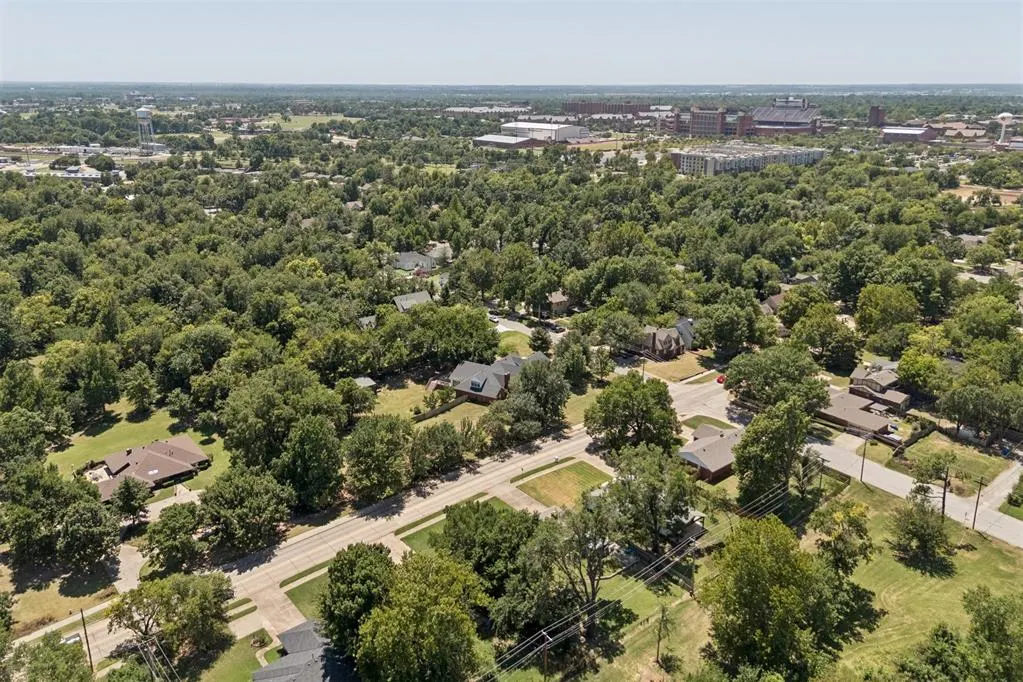 Photo 4 — 1401 Oklahoma Avenue, Norman, OK 73071