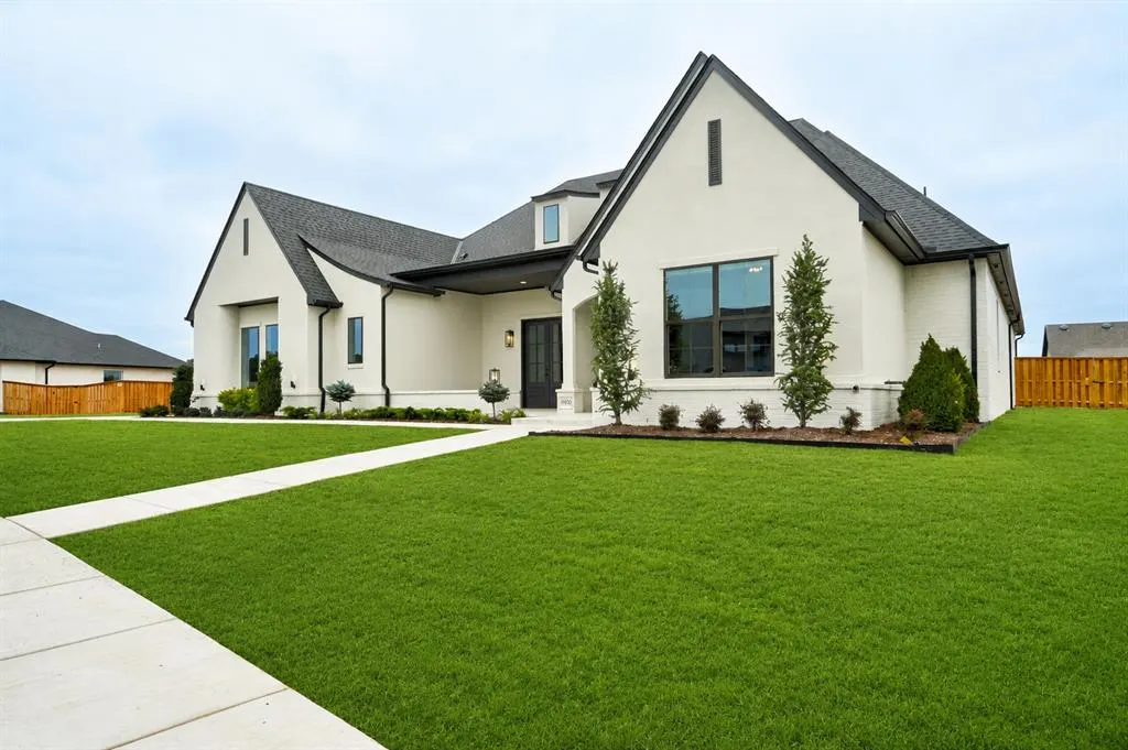 Photo 2 — 9400 Millstone Court, Arcadia, OK 73007