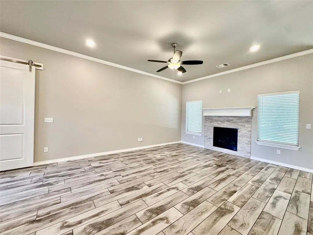 Photo 17 — 828 E Barajas Terrace, Mustang, OK 73064