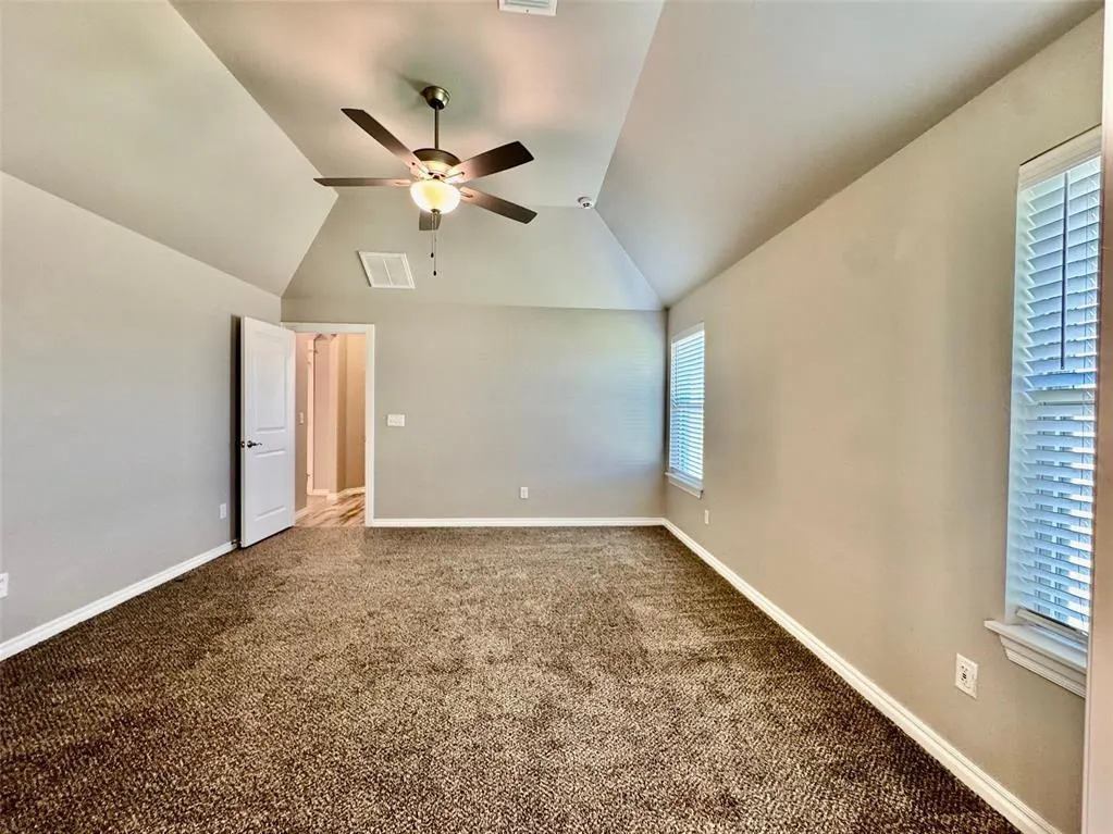 Photo 22 — 828 E Barajas Terrace, Mustang, OK 73064