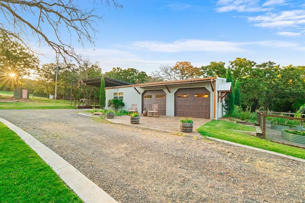 Photo 4 — 11600 E Coffee Creek Road, Arcadia, OK 73007