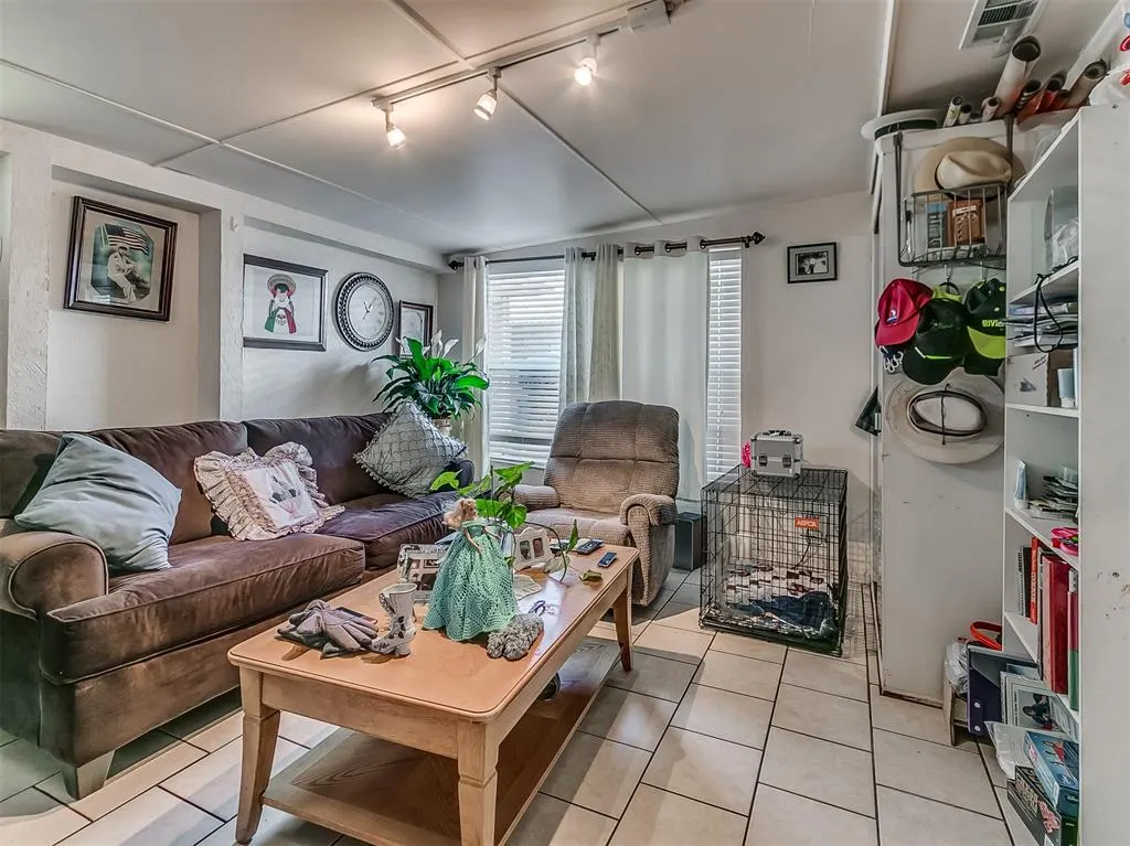 Photo 11 — 2612 SW 71st Street, Oklahoma City, OK 73159