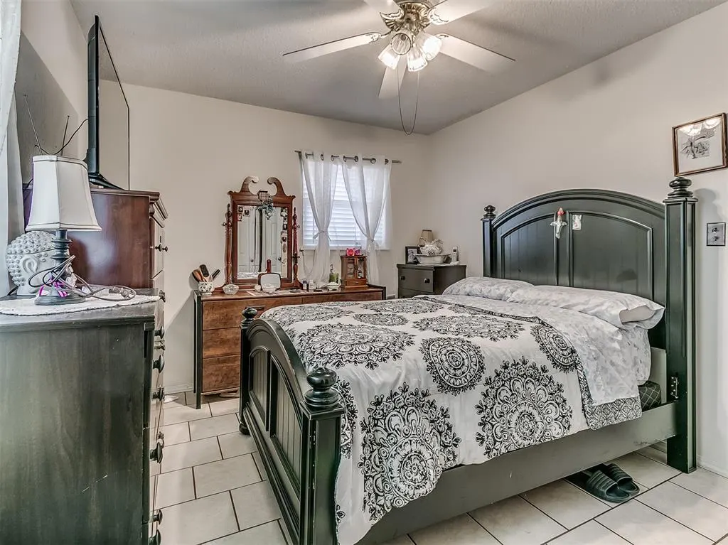 Photo 14 — 2612 SW 71st Street, Oklahoma City, OK 73159
