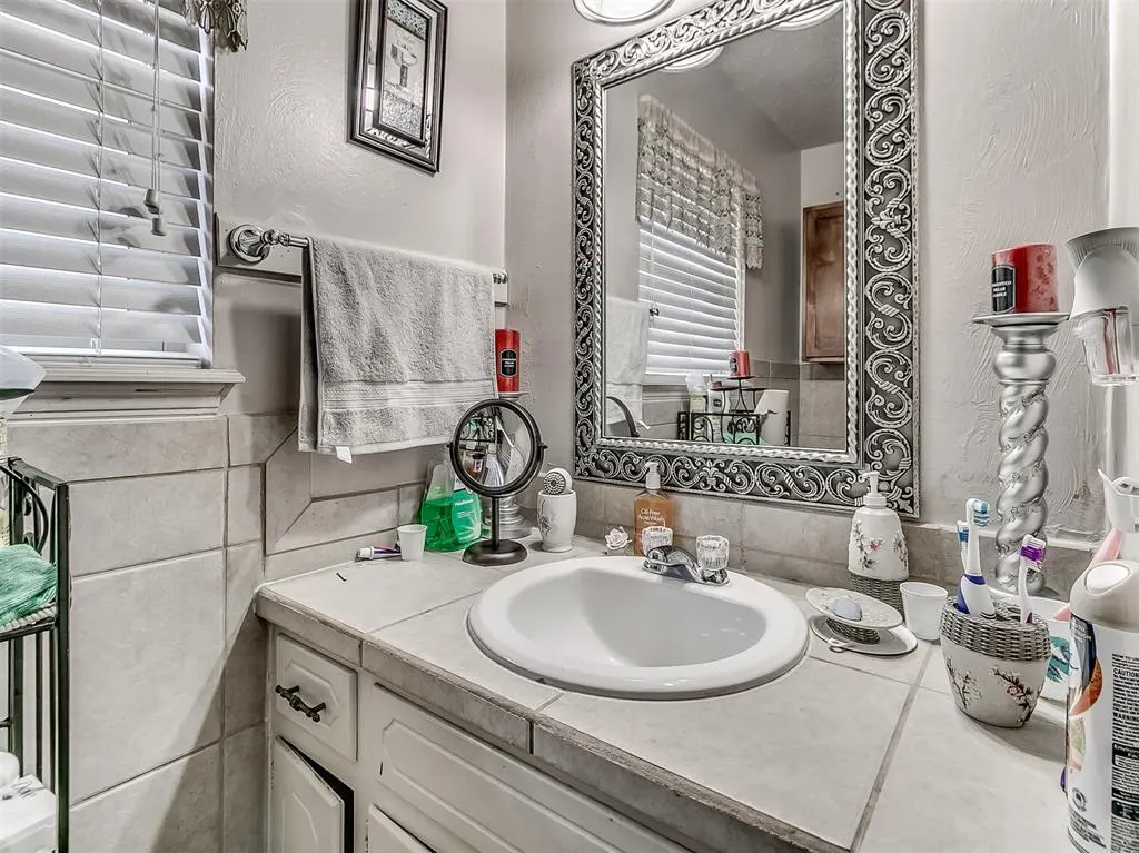Photo 17 — 2612 SW 71st Street, Oklahoma City, OK 73159