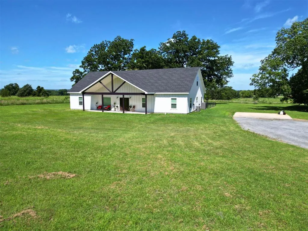Photo 2 — 22841 County Road 3620, Stonewall, OK 74871