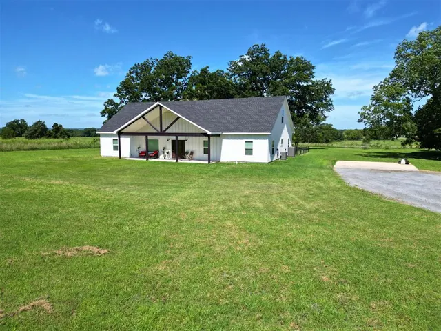 Photo 2 — 22841 County Road 3620, Stonewall, OK 74871