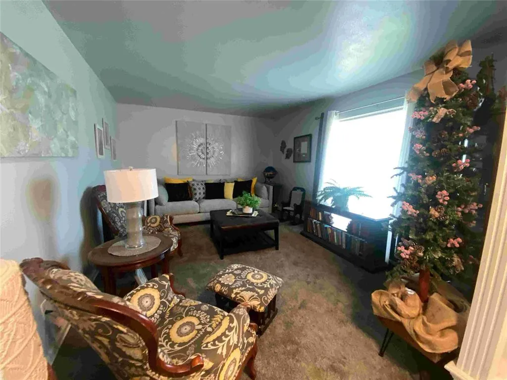 Photo 3 — 2313 NW 112th Terrace, Oklahoma City, OK 73120