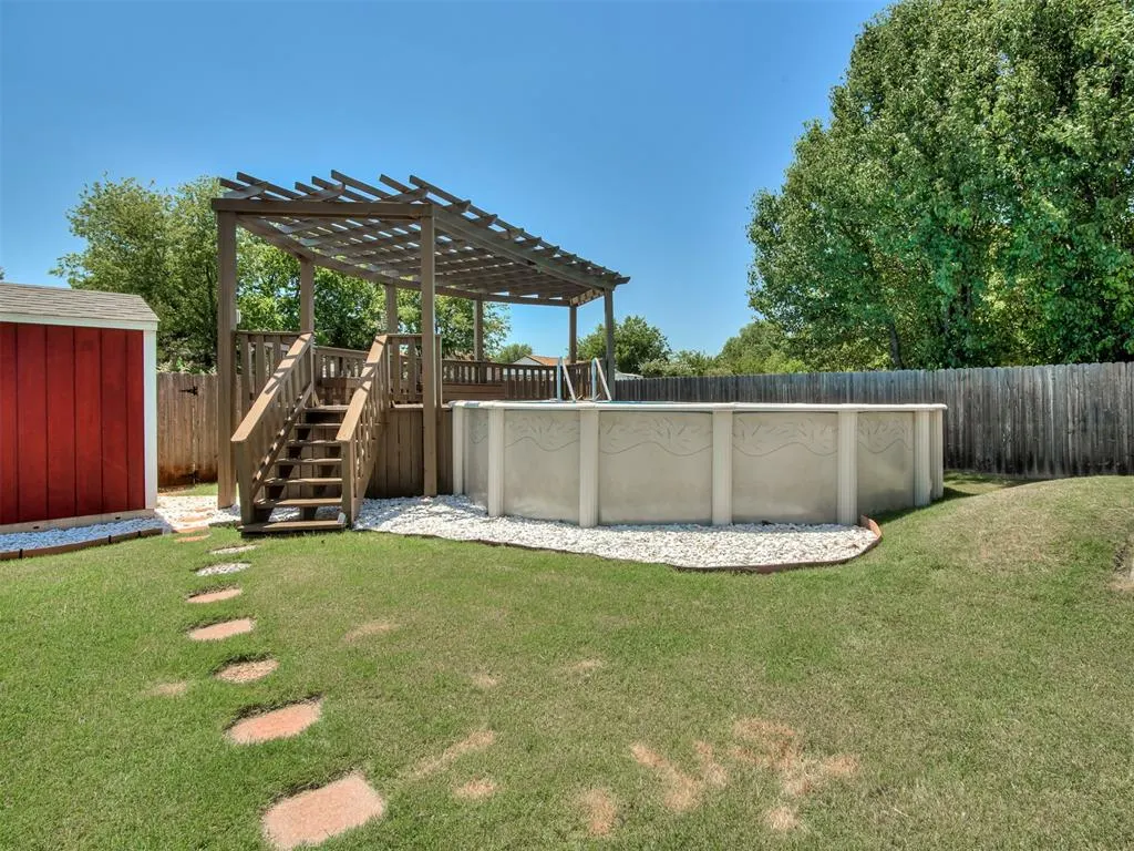 Photo 40 — 825 Oak Creek Drive, Moore, OK 73160